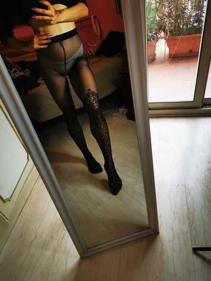 CALZE NERE DECORATE mai lavate