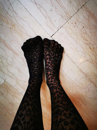 CALZE NERE DECORATE mai lavate